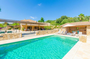 Hotels in Campanet